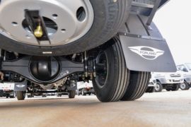 时代领航M5&nbsp;载货车底盘                                                图片