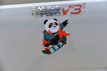  V3 2.0L 144  3.7׵ʽ΢(BJ5030XXY5JV7-44)ͼƬ