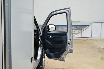  V3 2.0L 144  3.7׵ʽ΢(BJ5030XXY5JV7-44)ͼƬ