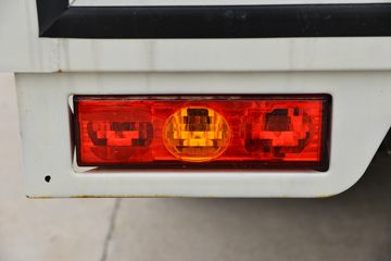  V3 2.0L 144  3.7׵ʽ΢(BJ5030XXY5JV7-44)ͼƬ
