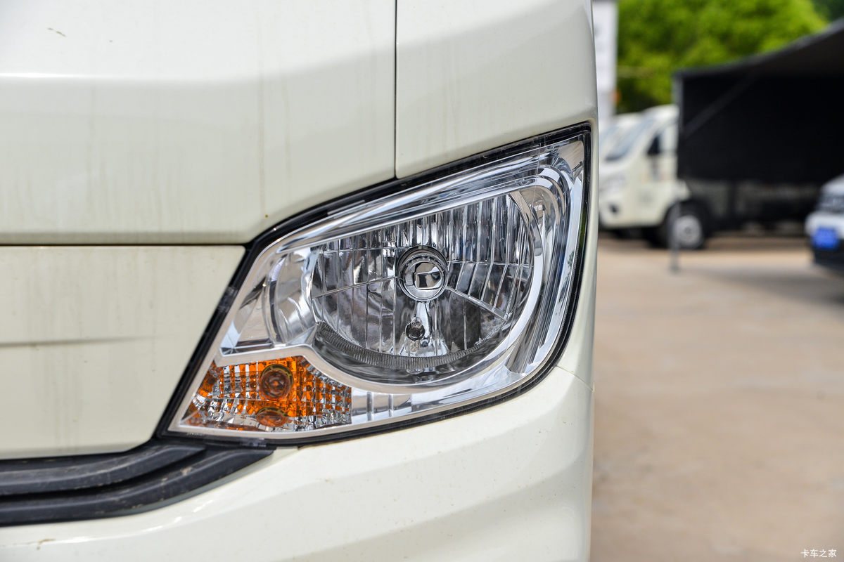  M2  1.6L 122  4׵΢(BJ1032V5JV5-11)                                                