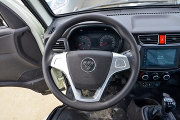 ���� ����M2 ������ 1.6L 122���� ���� 4�׵�������΢��(BJ1032V5JV5-11)ͼƬ