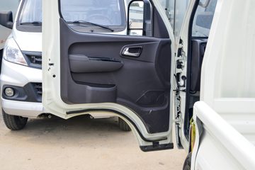 ���� ����M2 ������ 1.6L 122���� ���� 4�׵�������΢��(BJ1032V5JV5-11)ͼƬ