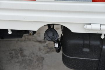 ���� ����M2 ������ 1.6L 122���� ���� 4�׵�������΢��(BJ1032V5JV5-11)ͼƬ