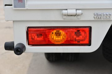 ���� ����M2 ������ 1.6L 122���� ���� 4�׵�������΢��(BJ1032V5JV5-11)ͼƬ