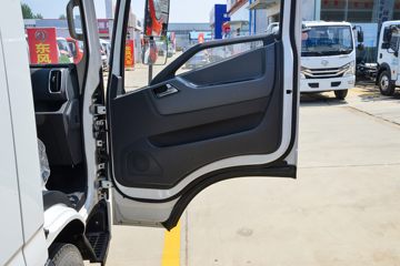 Ծ�� ��ԽC300 132���� 3.15��˫�������Ῠ(����)(SH1043ZFDCMS4)ͼƬ