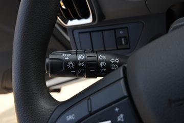 Ծ�� ��ԽC300 132���� 3.15��˫�������Ῠ(����)(SH1043ZFDCMS4)ͼƬ