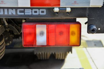 Ծ�� ��ԽC300 132���� 3.15��˫�������Ῠ(����)(SH1043ZFDCMS4)ͼƬ