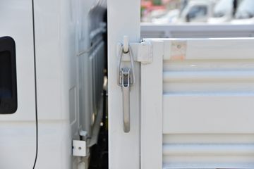 Ծ�� ��ԽC300 132���� 3.15��˫�������Ῠ(����)(SH1043ZFDCMS4)ͼƬ