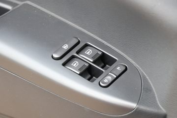 ���� ŷ��R proϵ 300���� 4X2 6.8��AMT�Զ��������ػ���(BJ1186VKPGK-DM1)ͼƬ