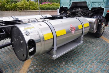 �ൺ��� JH6 300���� 6.75��LNG��դʽ�ػ���ͼƬ