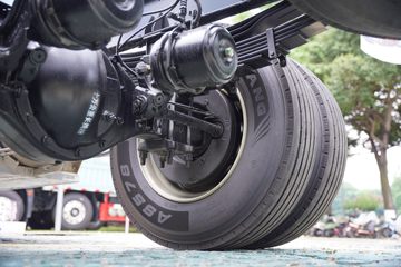 �ൺ��� JH6 300���� 6.75��LNG��դʽ�ػ���ͼƬ