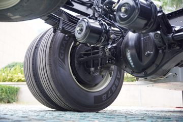 �ൺ��� JH6 300���� 6.75��LNG��դʽ�ػ���ͼƬ