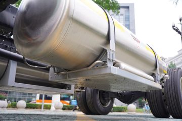 �ൺ��� JH6 300���� 6.75��LNG��դʽ�ػ���ͼƬ