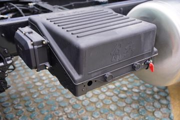 �ൺ��� JH6 300���� 6.75��LNG��դʽ�ػ���ͼƬ