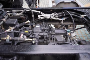 �ൺ��� JH6 300���� 6.75��LNG��դʽ�ػ���ͼƬ