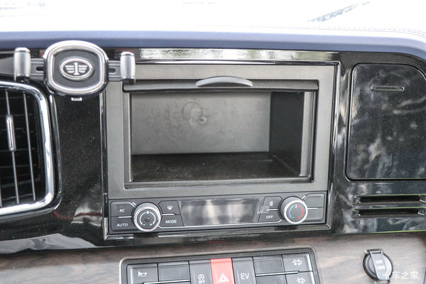 限时特惠,立降1万!长治市虎6G电动载货车系列疯狂促销中