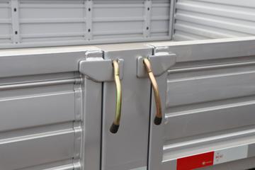 ���� ŷ����S1 ��ӯ�� 140���� 3.83���Ű������ῨͼƬ