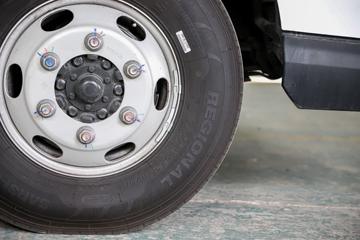 ���ǵ�T5EV �Ƹ��� 4.5T 4.03�׵��Ŵ��綯��ʽ�Ῠ94.3kWhͼƬ