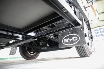 ���ǵ�T5EV �Ƹ��� 4.5T 4.03�׵��Ŵ��綯��ʽ�Ῠ94.3kWhͼƬ