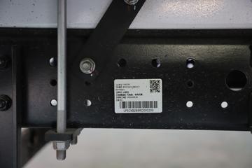 ���ǵ�T5EV �Ƹ��� 4.5T 4.03�׵��Ŵ��綯��ʽ�Ῠ94.3kWhͼƬ