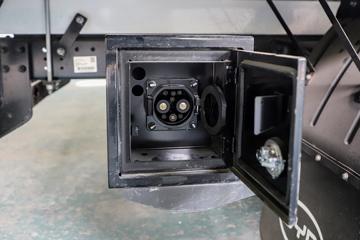 ���ǵ�T5EV �Ƹ��� 4.5T 4.03�׵��Ŵ��綯��ʽ�Ῠ94.3kWhͼƬ