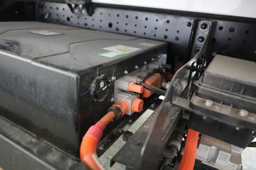 ���ǵ�T5EV �Ƹ��� 4.5T 4.03�׵��Ŵ��綯��ʽ�Ῠ94.3kWhͼƬ