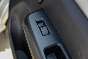 ����С�� D72L 2015��LV0 1.6L 122���� ���� 2.98��˫������΢��ͼƬ