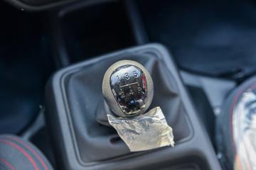 ����С�� D72L 2015��LV0 1.6L 122���� ���� 2.98��˫������΢��ͼƬ
