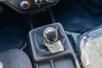 ����С�� D72L 2015��LV0 1.6L 122���� ���� 2.98��˫������΢��ͼƬ