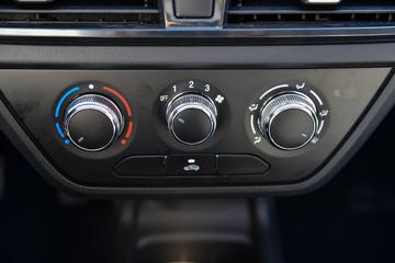 ����С�� D72L 2015��LV0 1.6L 122���� ���� 2.98��˫������΢��ͼƬ