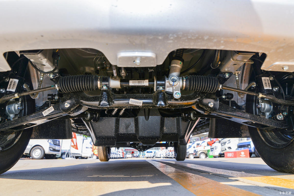 东风小康C32S 122马力双排栏板微卡 4.39万高性价比之选