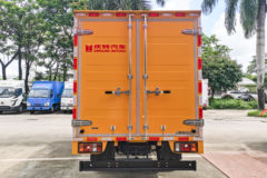 庆铃 铃咖 131马力 3.245米双排厢式轻卡(QL5040XXYMFHW)