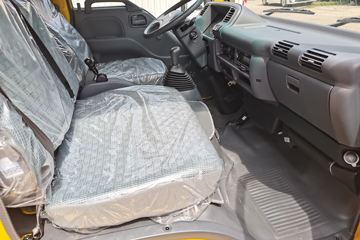 ���� �忧 131���� 3.245��˫����ʽ�Ῠ(QL5040XXYMFHW)ͼƬ