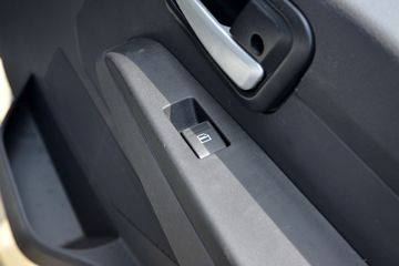 Ծ�� ����S100Q 1.6L 123���� ���� 3.2��˫������С��ͼƬ