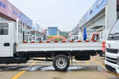 跃进 福星S100Q 1.6L 123马力 汽油 3.2米双排栏板小卡