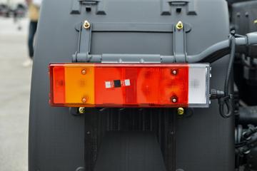 �������ó� ����KL�ؿ� ������2.0 490���� 6X4 ǣ����(Һ��)(440����)(DFH4250D15)ͼƬ