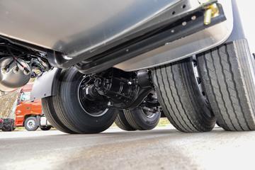 �������ó� ����KL�ؿ� ������2.0 490���� 6X4 ǣ����(Һ��)(440����)(DFH4250D15)ͼƬ