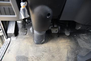 ���� ����������K6 163���� 4X2 4.2�ױ����������䳵(������)(CLQ5090XQY6E)ͼƬ