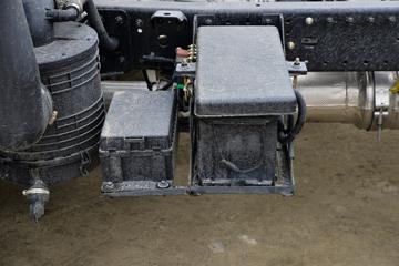 ���� ����������K6 163���� 4X2 4.2�ױ����������䳵(������)(CLQ5090XQY6E)ͼƬ