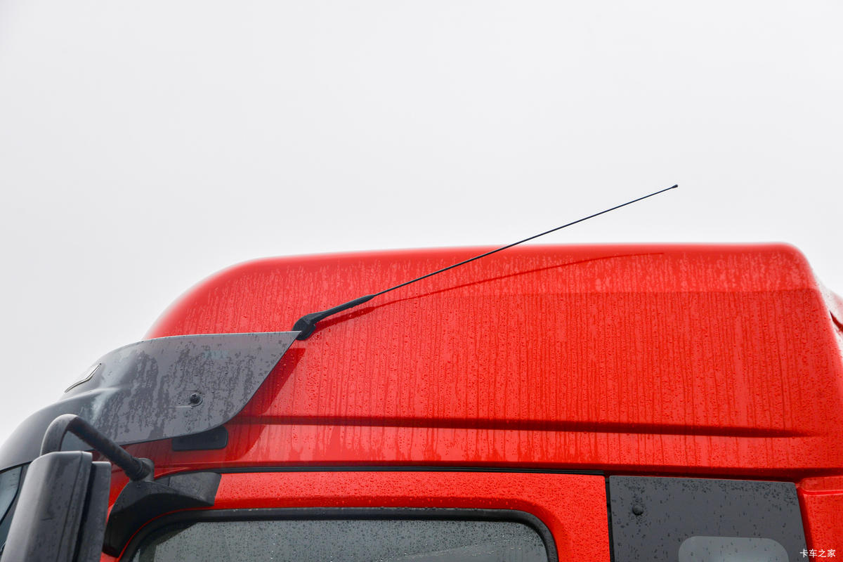 �������ó� ���KR ��ҫ�� 290���� 4X2 6.8�ײ�դʽ�ػ������                                                