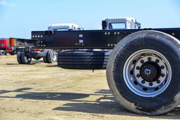 �������ó� �����콢KX 465���� 8X4 9.4�ײ�դʽ�ػ���(DFH5310CCYC)ͼƬ