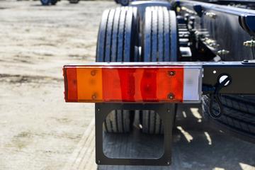 �������ó� �����콢KX 465���� 8X4 9.4�ײ�դʽ�ػ���(DFH5310CCYC)ͼƬ