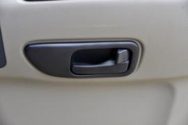 东风商用车底盘&nbsp;洒水车/喷洒车驾驶室图片