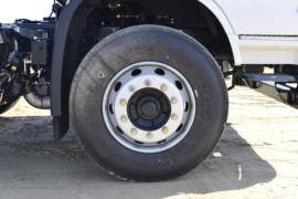 东风商用车底盘&nbsp;洒水车/喷洒车底盘图片