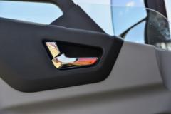 东风商用车 天锦KR PLUS 300马力 6X2 9.8米仓栅式载货车(高顶三卧)(法士特8档)