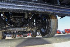 东风商用车 天锦KR PLUS 300马力 6X2 9.8米仓栅式载货车(高顶三卧)(法士特8档)