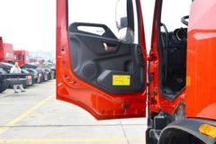 东风商用车 天锦KR 星辰版 240马力 4X2 6.8米栏板载货车(高顶)