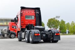 东风商用车 天龙旗舰KX 嵘耀版 465马力 6X4 危险品牵引车(液缓)