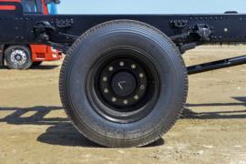 东风商用车底盘&nbsp;随车吊底盘图片